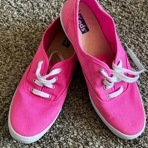 Keds 8.5 Women’s, hot pink. Worn once. Like new.